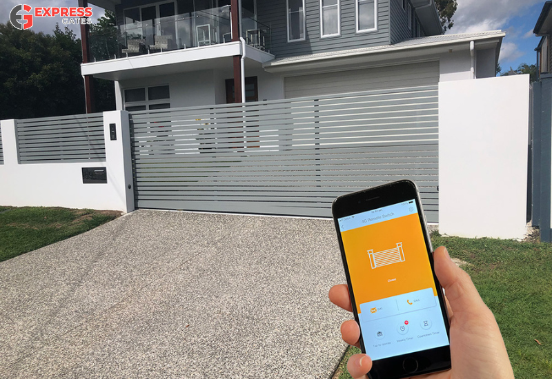 Smartphone app displaying gate status and remote control buttons