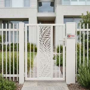 Pedestrian_gate_with_leaf_pattern_20261008213453